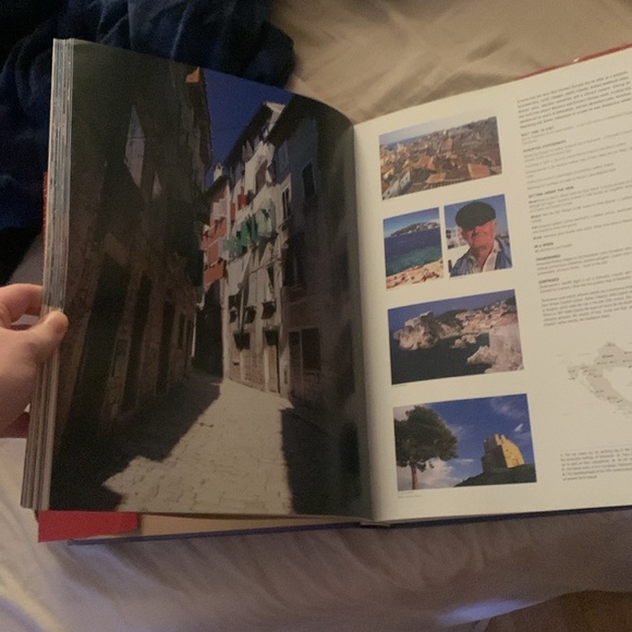 Massive 440 Page Coffee Table Book The Travel Book Comprehensive Photography 👍 - Picture 2 of 5